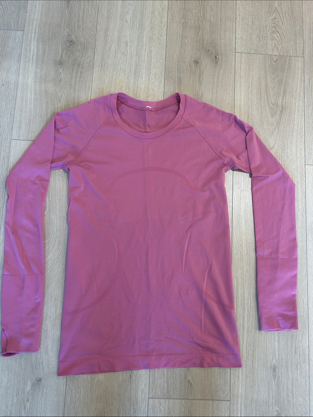 Lululemon Swiftly Long Sleeve - size 8